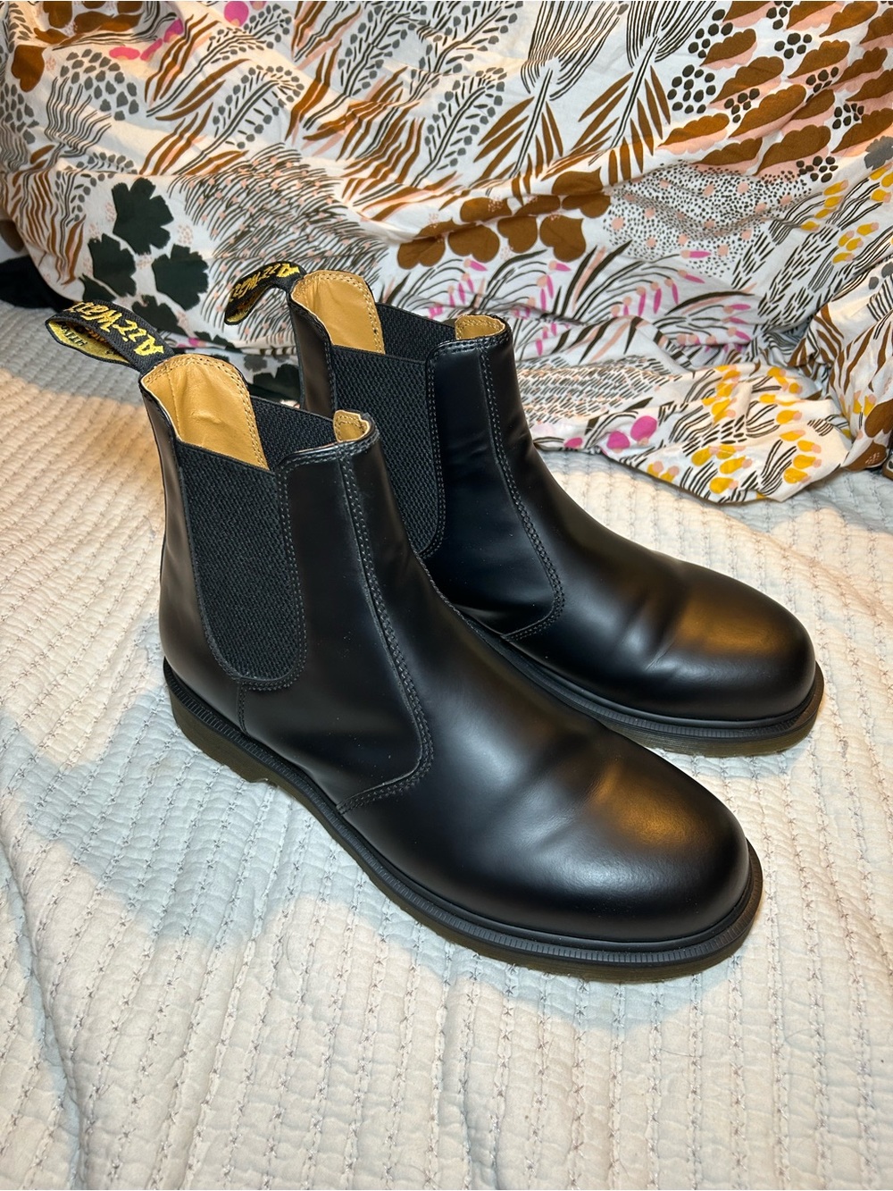 Men's Dr Marten Black Chelsea Boots - Classic Slip-On Leather